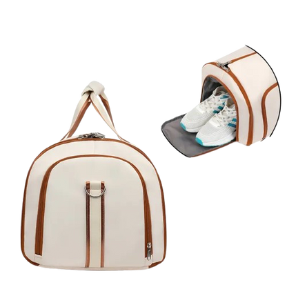 valise cabine bagage cabine avec beaucoup de rangements pour faire rentrer toutes les vêtements sans payer de frais supplémentaire qui permet de faire des economies 